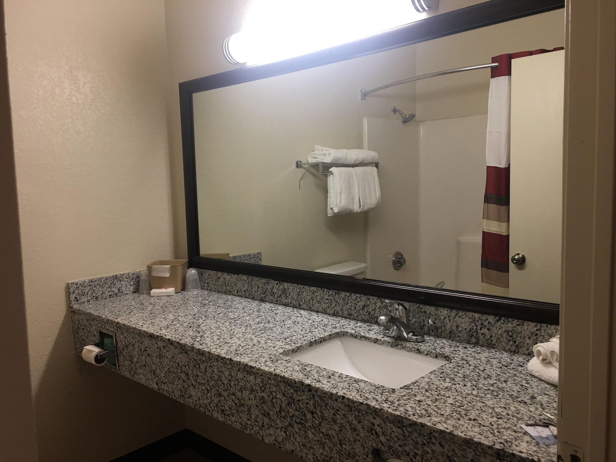 Red Roof Inn Fort Worth - Saginaw Buitenkant foto